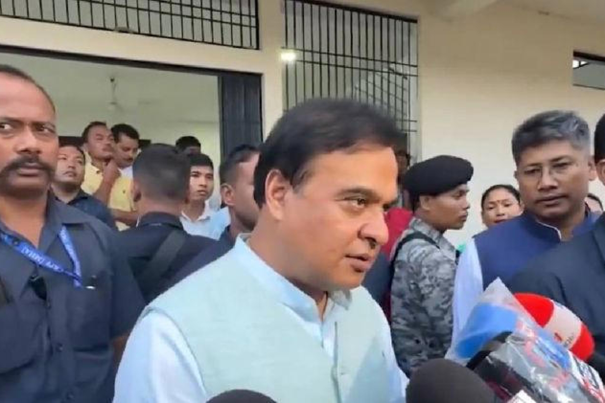 Himanta Biswa Sarma emphasized that Hindus should also seize job opportunities across India, not only Miya people.